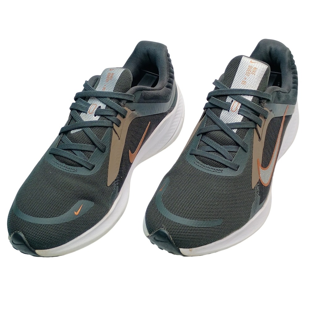 Nike Quest 5 Running Women Size 8.5 Grey Copper DD9291-004 Sneaker